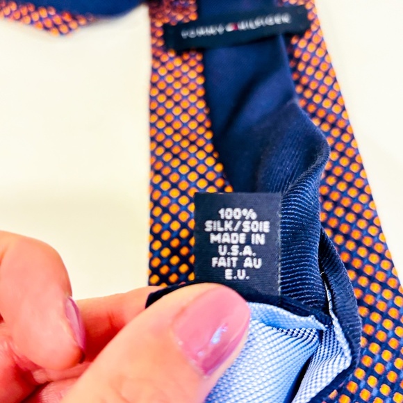 TOMMY HILFIGER – Orange and navy silk plaid tie | Classic pattern - Picture 3 of 4
